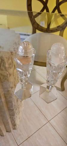 Salière et poivrière en cristal - Photo 2