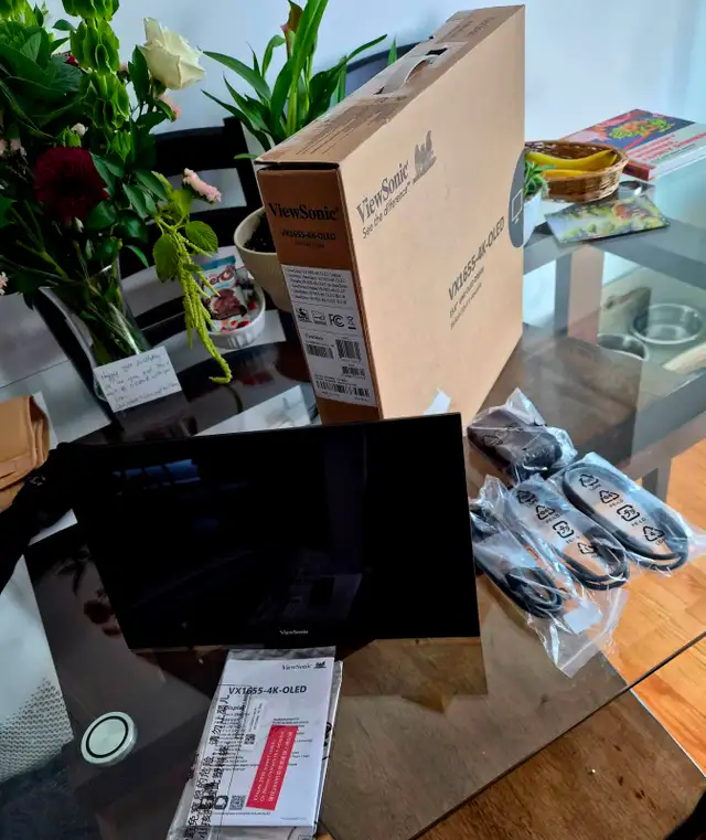 PENDINGViewSonic VX1655 4K-OLED Portable Monitor 15' MINT ~w Box
