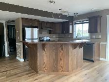 Modern 3 Bedroom Home - Photo 6