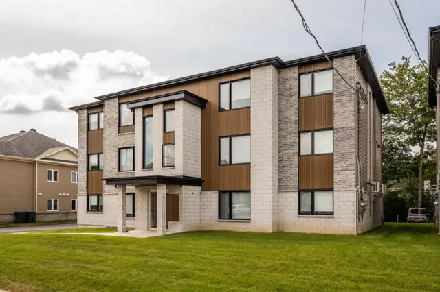 Luxueux condo spacieux 4½ à louer-Venise-en-Québec - 1e décembre
