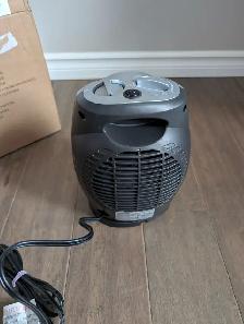 Brand New Oscillating Ceramic Space Heater For Sale - Photo 4