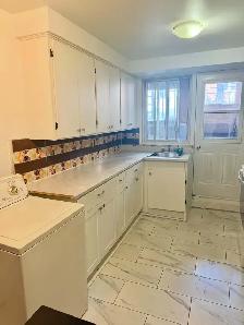 MAGNIFIQUE GRAND 3 ½ SEMI-MEUBLÉ RÉNOVÉ À LOUER - Photo 7