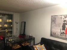 Room For Rent - Toronto Downtown - Furnished - Photo 2