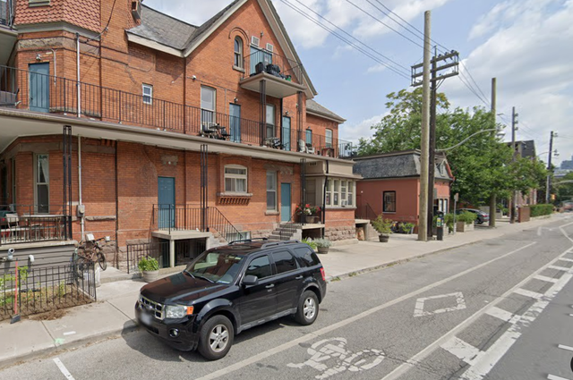 Studio Apartment at Bathurst & Harbord — $1,200, Utilities Inclu