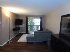 Fully furnished 2 bedroom condo in desirable Wildwood location - Photo 2