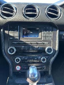 2015 Ford Mustang V6 - Photo 17