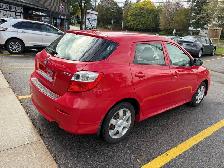 Toyota Matrix excellent condition - Photo 5