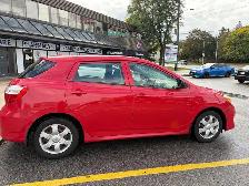 Toyota Matrix excellent condition - Photo 6