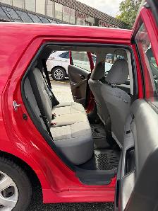 Toyota Matrix excellent condition - Photo 8