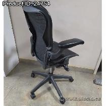 Herman Miller Aeron 'B' Size Ergonomic Task Chair, Soft Armpads - Photo 2