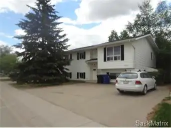 3 bedroom Lakeview area main floor suite-Avail Immediately