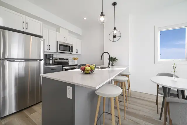LUXURY 2 Bed 2 Bath apartment! Move In Ready!