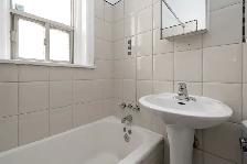 Renovated one bedroom, Roncesvalles and Queensway - ID 4561 - Photo 12