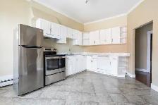 240 Prince William Street, Unit #2 - 1 Bedroom Apartment - Photo 3