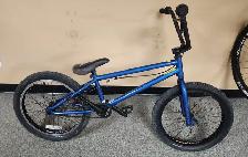 Variety of Bikes: Merida, Giant, Schwinn, CCM, Devinci, etc... - Photo 2