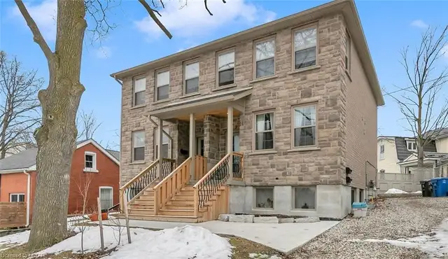 27B Norwich Street East - 27B Norwich Street East Apartment for