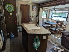 Travel trailer - Photo 3