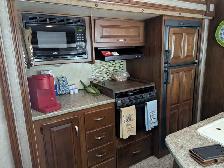 Travel trailer - Photo 4