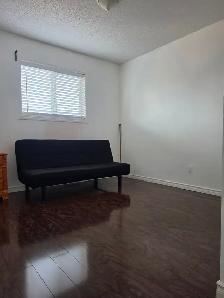 Charming Home in Bridlewood SW for Rent - Photo 7