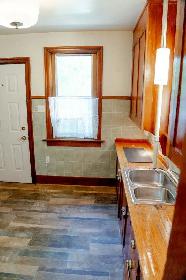 Cozy Varsity View character home - Photo 2