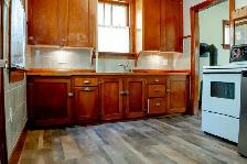 Cozy Varsity View character home - Photo 3