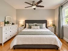 Pet-Friendly 3 Bedroom, 2 Bath with detached garage - Photo 7