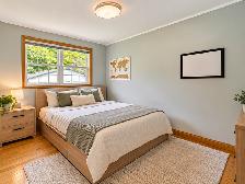 Pet-Friendly 3 Bedroom, 2 Bath with detached garage - Photo 8