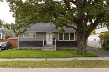 3Bed 2Bath Plus 2Dens House For Rent In Silver Heights - Photo 18
