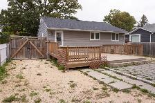 3Bed 2Bath Plus 2Dens House For Rent In Silver Heights - Photo 21