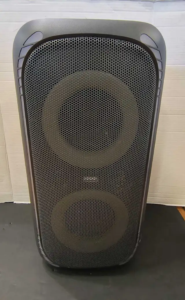 ONN. BLUETOOTH PARTY SPEAKER