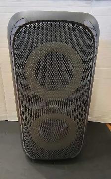 ONN. BLUETOOTH PARTY SPEAKER