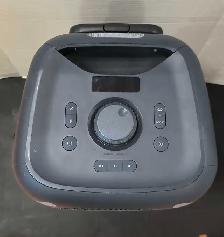 ONN. BLUETOOTH PARTY SPEAKER - Photo 3