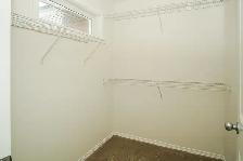 SPACIOUS 4 Bedroom Townhouse! With Finished Basement! - Photo 9