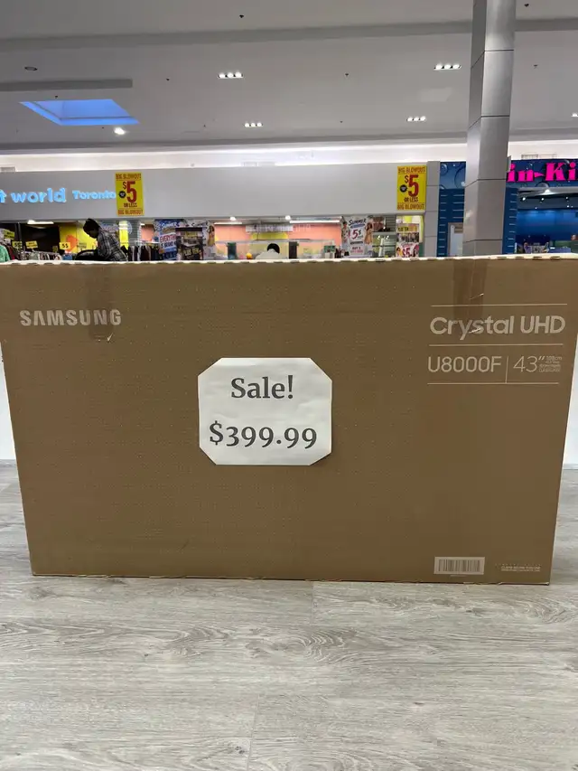 Massive Sale! Samsung Crystal UHD U8000F - 43"!
