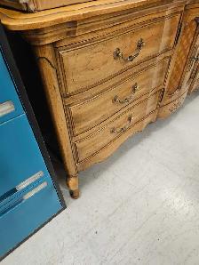 Thomasville Dresser $1300 - Photo 2