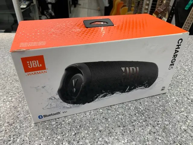JBL Charge 5 Bluetooth Speaker