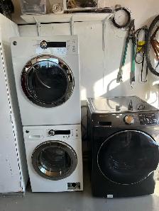 GE Washer and Dryer - Photo 2