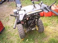 BRUTE  27inch gas Snowblower 2 Stage - Photo 6