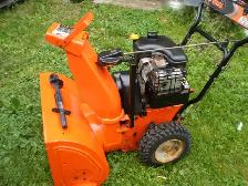 ARIENS  624E  24inch  gas  Snowblower 2 Stage - Photo 5