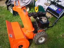 ARIENS  824  gas Snowblower 2 Stage - Photo 6