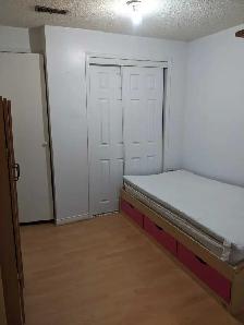 2 Bedroom basement apartment - Photo 3