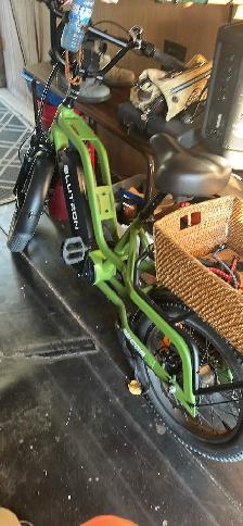 Blue Tron electric cargo bicycle for sale . Low mileage - Photo 2