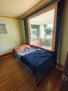 1 Student Rooms for Rent  | Walk to University of Windsor