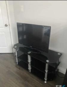 One Furnished Room to Rent in Brampton - Photo 3