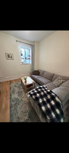 1-bedroom  apartment on Third Ave in Glebe avail on Nov.01 - Photo 2