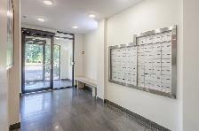 2 Bed 1 Bath, Close to Algonquin | Available November1 st - Photo 14