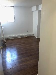 1 Bedroom - Wellington West - $1529   Hydro - December 1st! - Photo 10