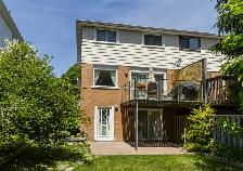 Upgraded 1 Bedroom Walkout Basement Apt at Don Mills & McNicoll - Photo 8