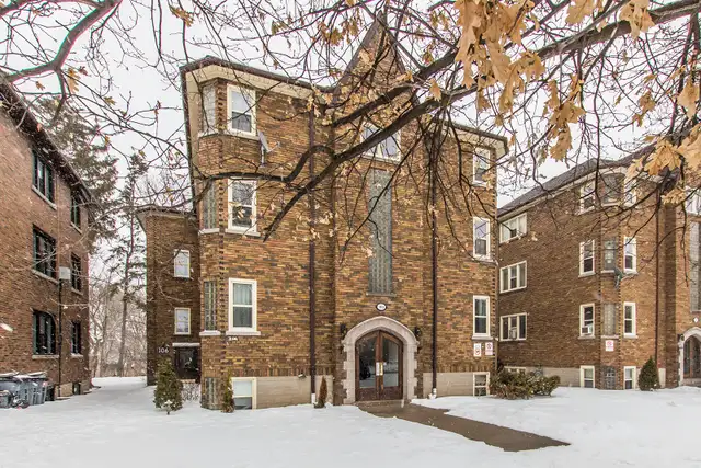 Cozy One Bedroom Apartment | Margaret Ave