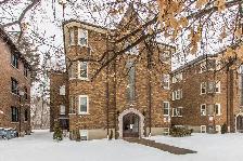 Cozy One Bedroom Apartment | Margaret Ave